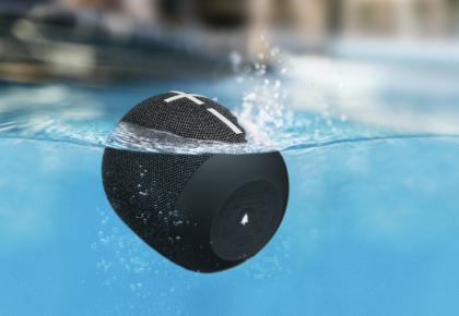 JBL Waterproof blootooth speakers